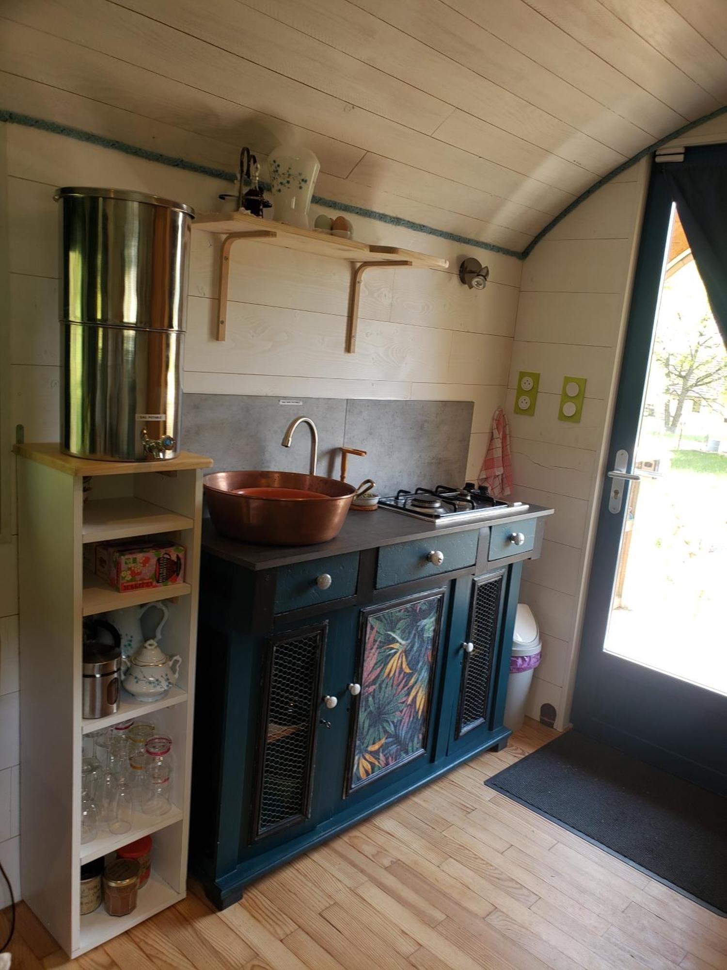 La Roulotte Tiny House Du Mond'Ideal Leval  Екстер'єр фото